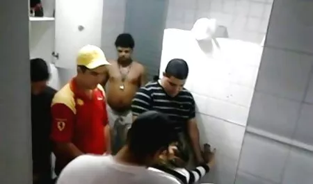 رئیس به زور دختر دانلود کانال فیلم سکس را مجبور به مکیدن دیک خود کرد