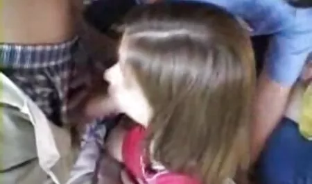 دانشجوی جوان توسط یکی از دوستانش دانلو فیلم سکی گرفتار می شود