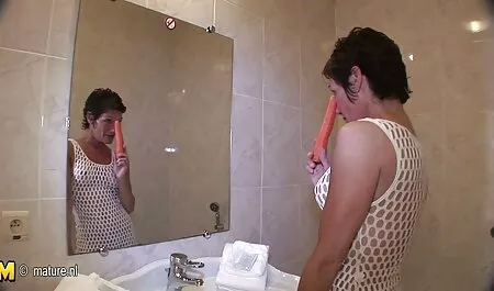 مردی ویدویسکسی زن سیاه پوست باردار را در تمام سوراخ ها خرد می کند